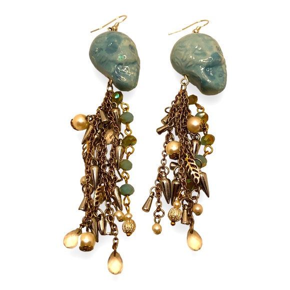 Handmade skull dangles - Picture 4 of 7